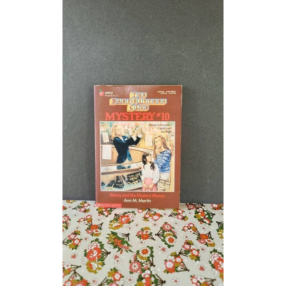 The Babysitters Club, Mystery #10, Stacey and the Mystery Money